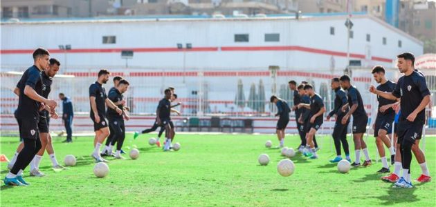 مران-الزمالك-|-الجهاز-الفني-يجتمع-باللاعبين.-والمثلوثي-يواصل-التأهيل